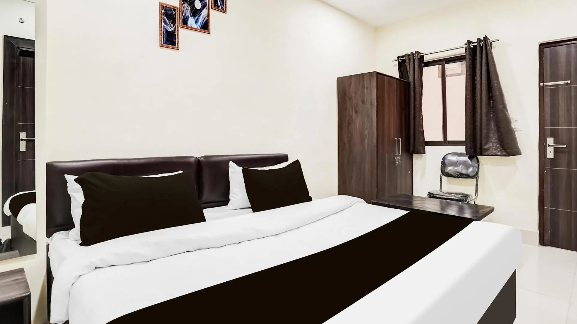 Hotel O Tridev Agra   Agra (Uttar Pradesh)
